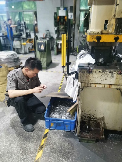 精密機(jī)械零件加工中的哪些細(xì)節(jié)是我們不能忽視的？
